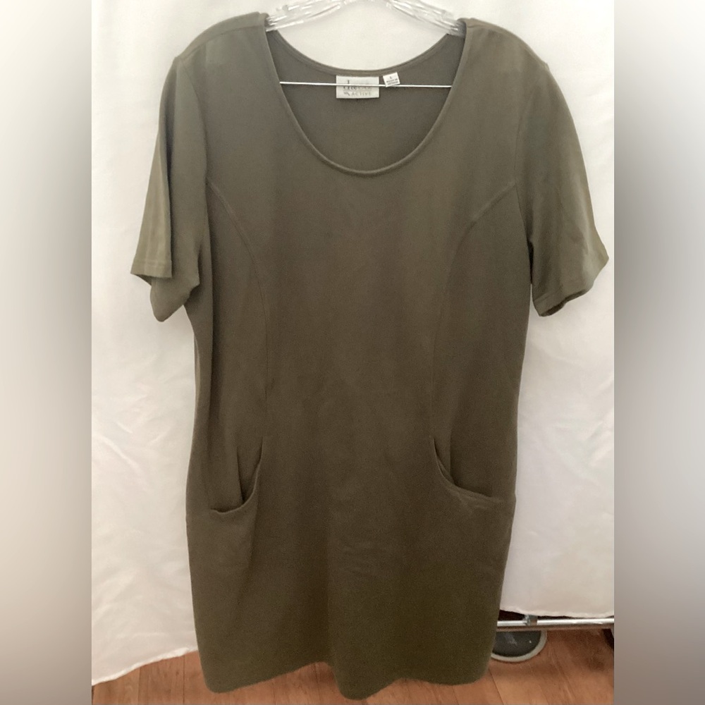 d&co Women’s Short Sleeve Olive Green Dress Size L